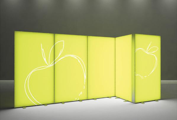 Interiérové prosvětlené boxy Quick Frame se využívají jako výrazné poutače v showroomech, na recepcích, výstavách a veletrzích